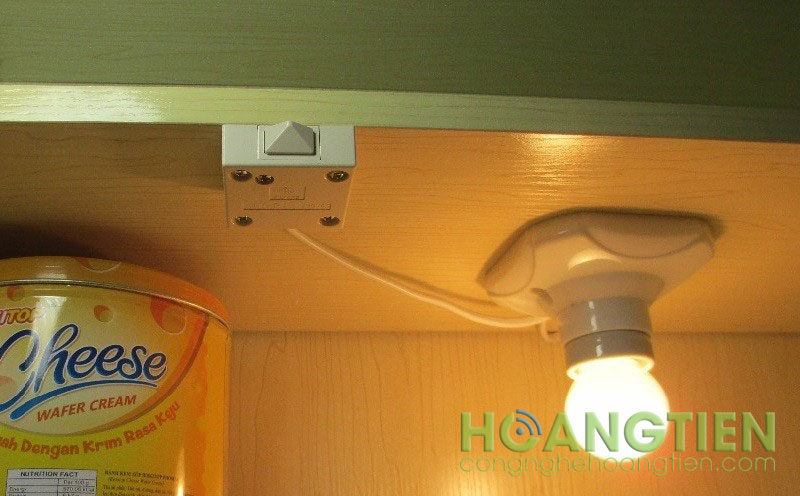 Công tắc tủ quần áo HT-WS20