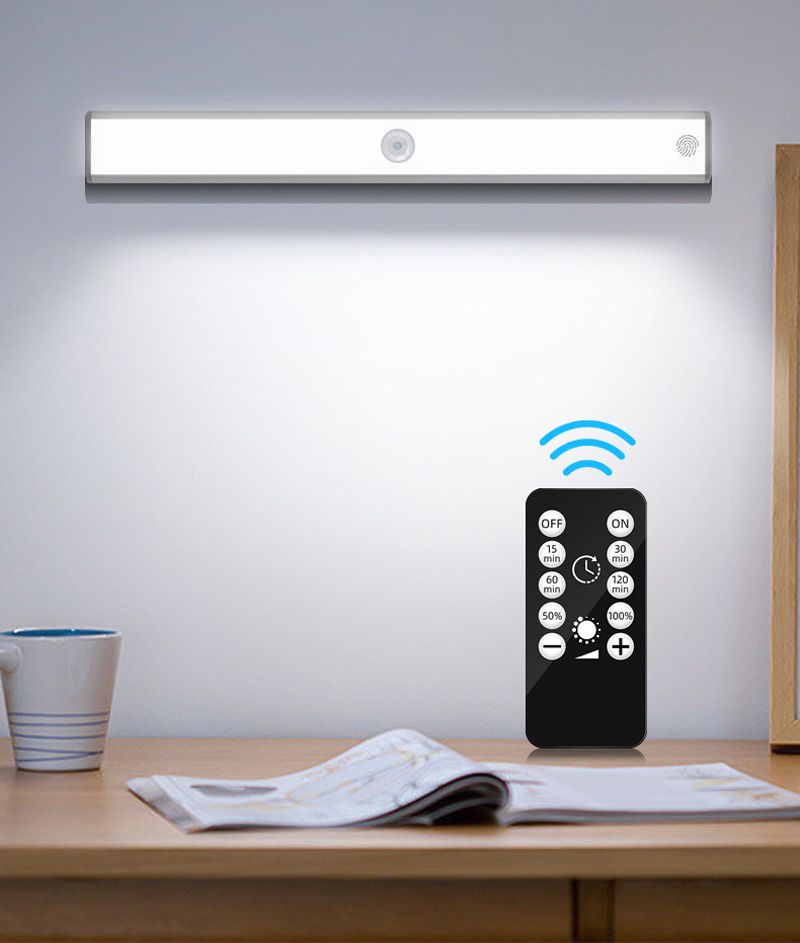 Đèn led thanh điều khiển từ xa pin sạc 3AX-32