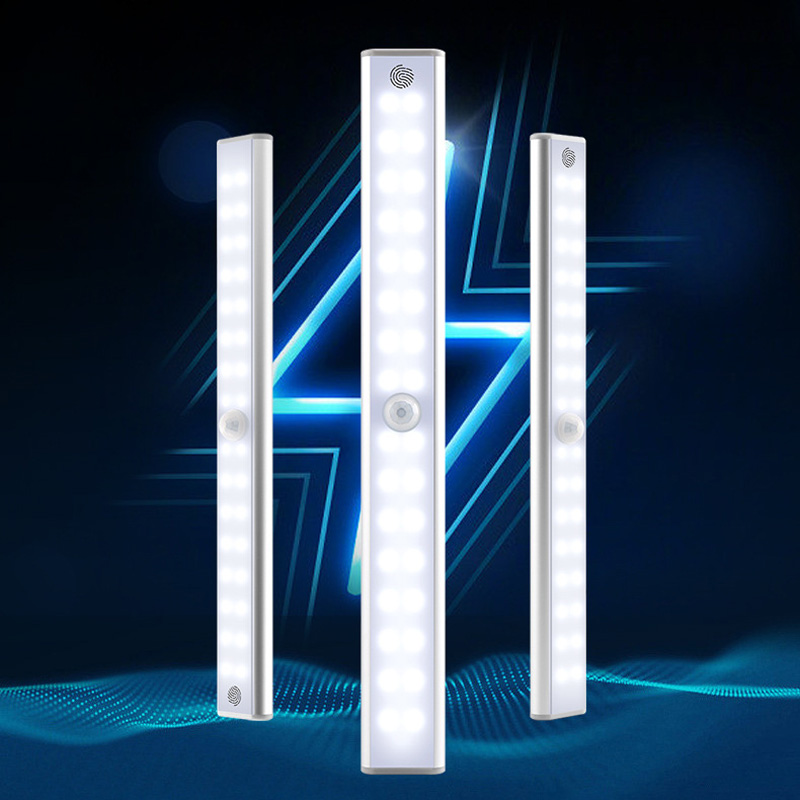 Đèn led thanh điều khiển từ xa pin sạc 3AX-32